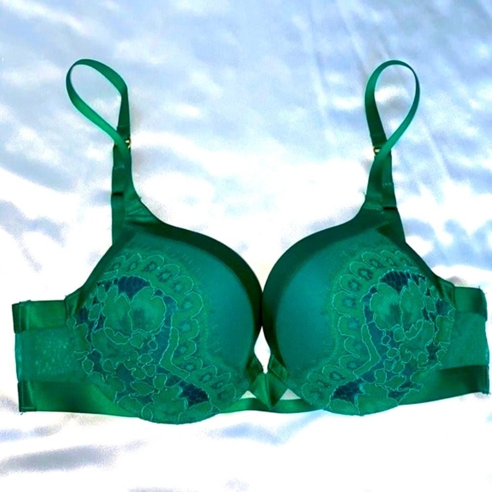 Rare Fashion Show Very Sexy Push Up Green Bra 32B